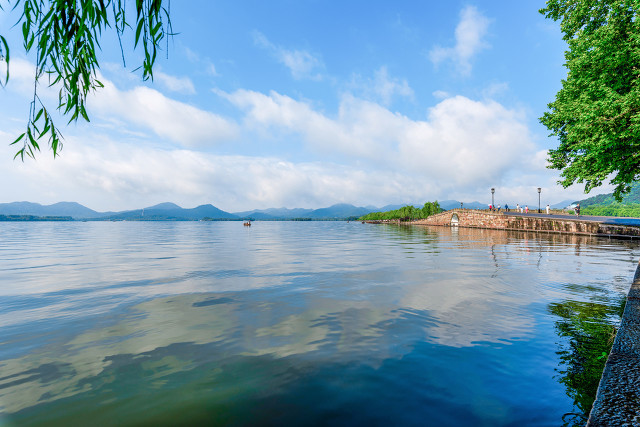 周边好玩的旅游景点推荐一日游杭州（杭州景点最好玩的排名）(图99)