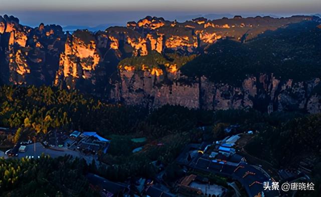 张家界哪些旅游景点值得玩（张家界十大旅游景点）(1)