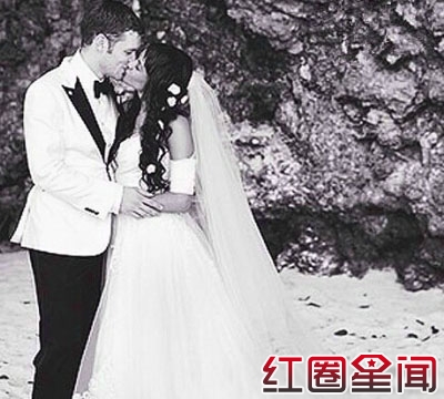 大k约瑟夫·摩根姐弟恋修成正果 揭其老婆Persia White资料