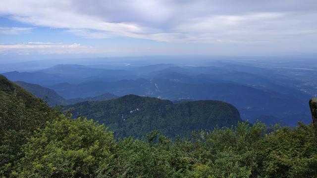 乐山大佛峨眉山二日游详细路线（四川乐山大佛-峨眉山两日游路线攻略）(17)