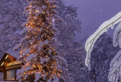 下雪天发朋友圈的精美句子,发朋友圈下雪高端句子用外貌,神态,肖像描写奶奶图1