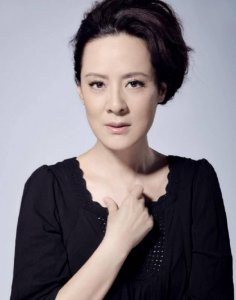 ​李萍简介合肥（演员李萍：一段失败的婚姻，二婚丈夫突然离世，59岁依旧单身（