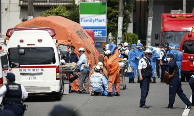 ​日本发生持刀伤人事件致19伤，嫌疑人自残后昏迷被捕